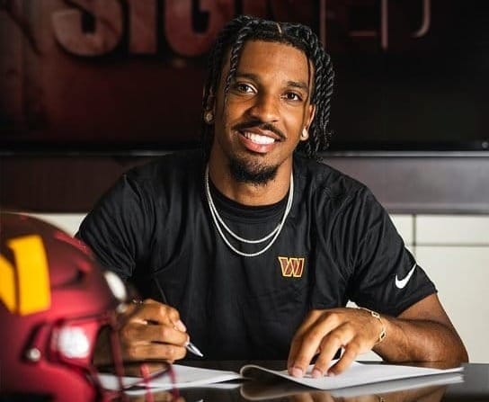 Jayden Daniels Finalizes Lucrative Rookie Contract with Washington Commanders post image